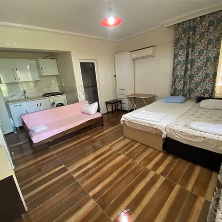 Akca Apartmanhotel 2*